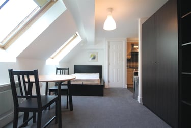 1 bed studio, Westmorland Road, Newcastle Upon Tyne, Newcastle, NE14EG - Image 4